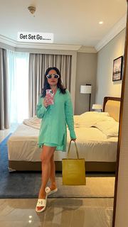 Nushrratt Bharuccha feet photo thumbnail