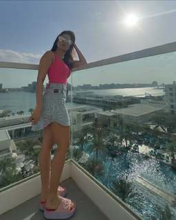 Nushrratt Bharuccha feet photo thumbnail