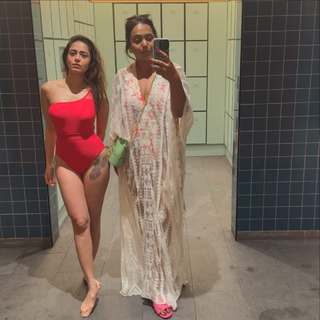 Nushrratt Bharuccha feet photo thumbnail