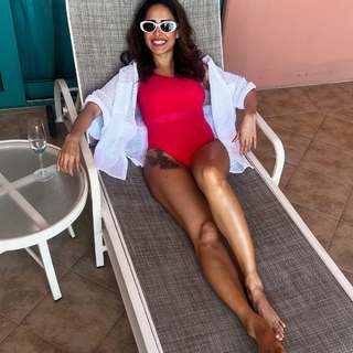 Nushrratt Bharuccha feet photo thumbnail