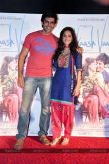 Nushrratt Bharuccha feet photo thumbnail