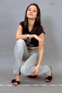 Nushrratt Bharuccha feet photo thumbnail