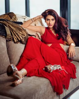 Nusrat Jahan feet photo 4