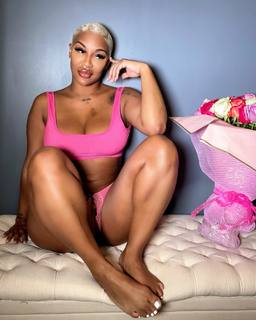 Nya Lee feet photo 14