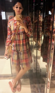 Nyla Usha feet photo 14