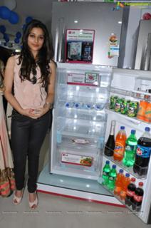 Nyra Banerjee feet photo thumbnail