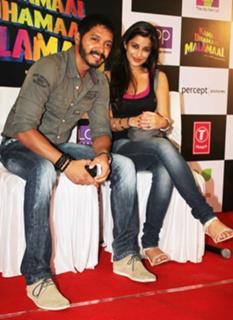 Nyra Banerjee feet photo thumbnail