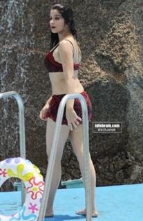 Nyra Banerjee feet photo thumbnail