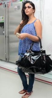 Nyra Banerjee feet photo thumbnail