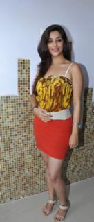 Nyra Banerjee feet photo thumbnail