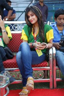 Nyra Banerjee feet photo thumbnail