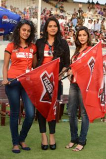 Nyra Banerjee feet photo thumbnail