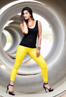 Nyra Banerjee feet photo thumbnail