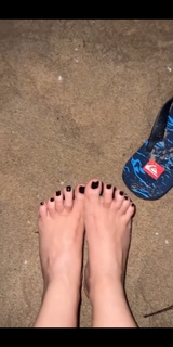 Nyra Banerjee feet photo thumbnail