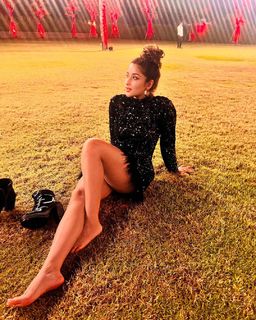 Nyra Banerjee feet photo thumbnail