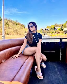 Nyra Banerjee feet photo thumbnail