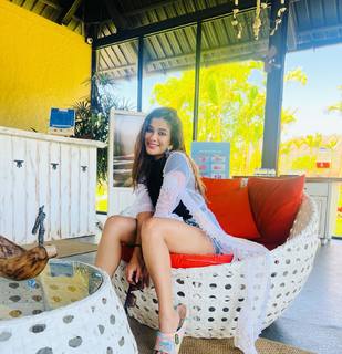 Nyra Banerjee feet photo thumbnail