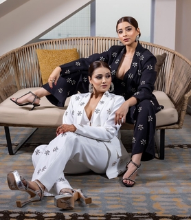 Nyra Banerjee feet photo thumbnail