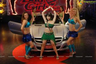 Nyra Banerjee feet photo thumbnail