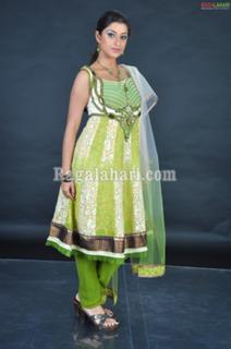 Nyra Banerjee feet photo thumbnail