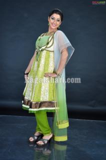 Nyra Banerjee feet photo thumbnail