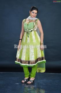 Nyra Banerjee feet photo thumbnail