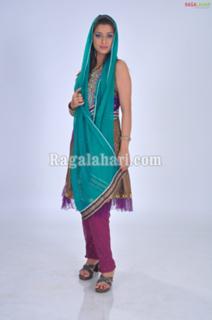 Nyra Banerjee feet photo thumbnail