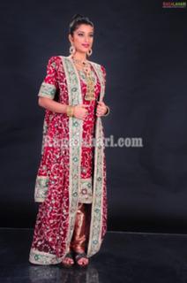 Nyra Banerjee feet photo thumbnail