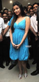 Nyra Banerjee feet photo thumbnail