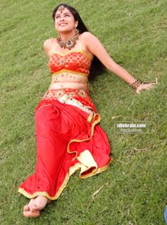 Nyra Banerjee feet photo thumbnail