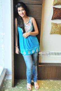 Nyra Banerjee feet photo thumbnail