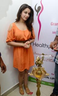 Nyra Banerjee feet photo thumbnail