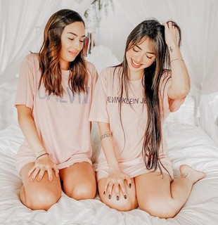 Nyvi Estephan feet photo thumbnail