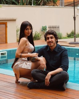 Nyvi Estephan feet photo thumbnail