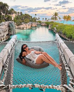 Nyvi Estephan feet photo thumbnail