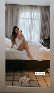 Nyvi Estephan feet photo thumbnail