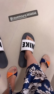 Nyvi Estephan feet photo thumbnail