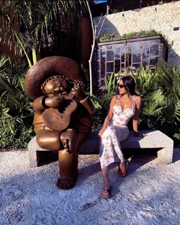 Nyvi Estephan feet photo thumbnail