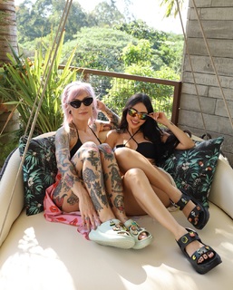 Nyvi Estephan feet photo thumbnail
