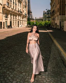 Nyvi Estephan feet photo thumbnail