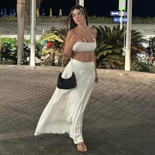 Nyvi Estephan feet photo 1