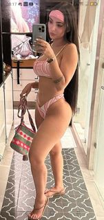 Nyvi Estephan feet photo 12