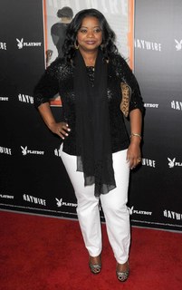 Octavia Spencer feet photo 9