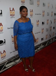 Octavia Spencer feet photo 13