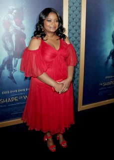 Octavia Spencer feet photo 17