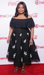 Octavia Spencer feet photo 9