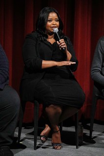 Octavia Spencer feet photo 8