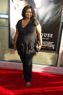 Octavia Spencer feet photo 14