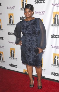 Octavia Spencer feet photo 11