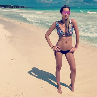 Odalys Ramírez feet photo thumbnail